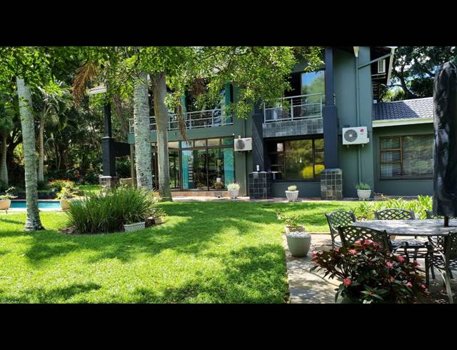 4 BEDROOM VILLA FOR SALE IN MEER EN SEE